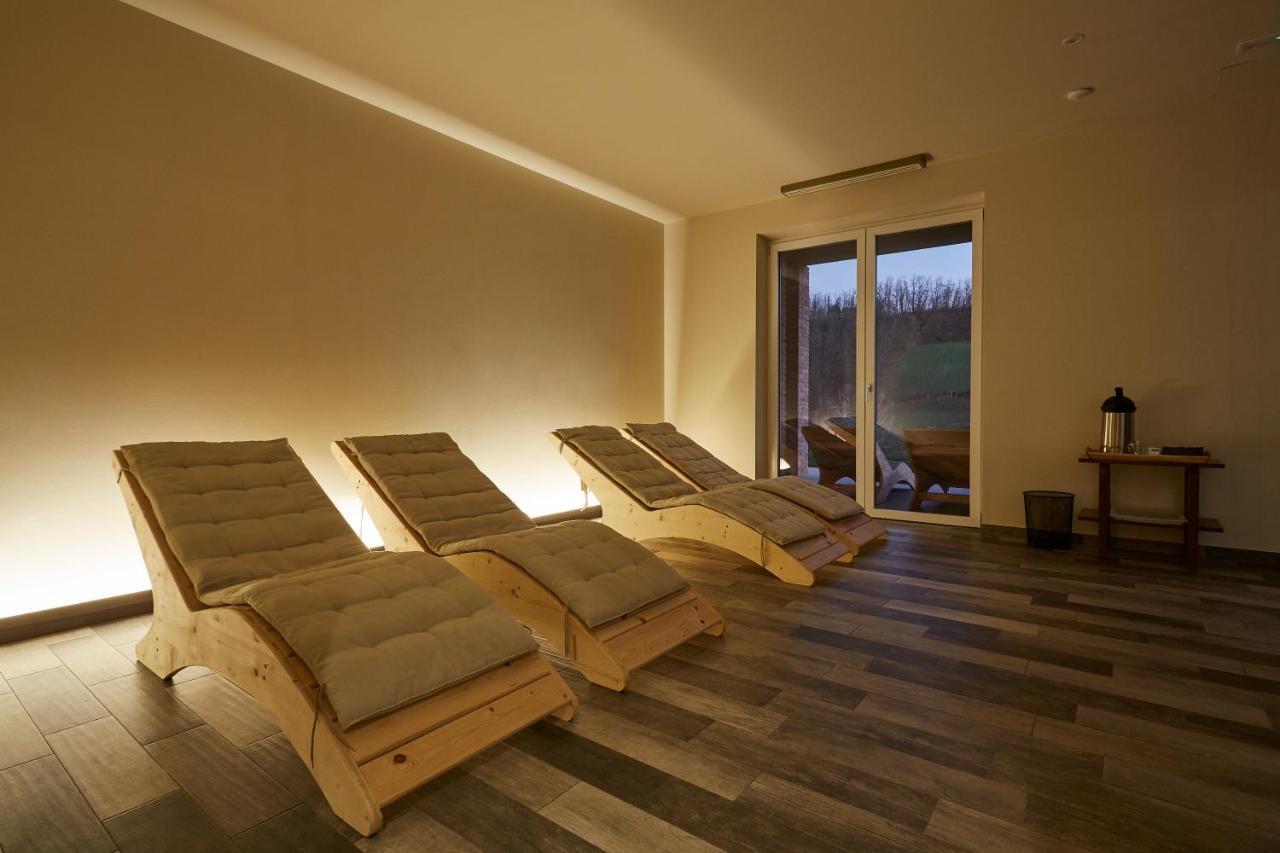 Agriturismo Alba Del Borgo Fidenza Ngoại thất bức ảnh
